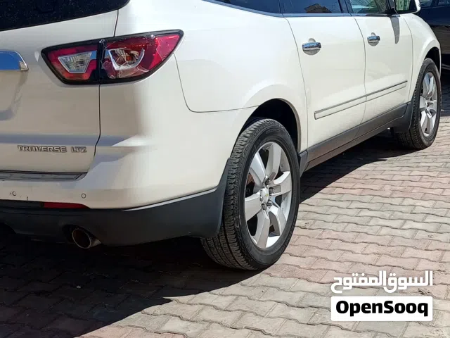 2015 شيفروليه ترافرس LS