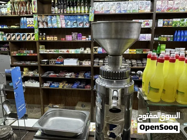 محل تجاري للبيع بسعر مميز  منطقة حيوية بطبربور قرب اسواق الدرة على شارع رئيسيي مساحة المحل 27 م
