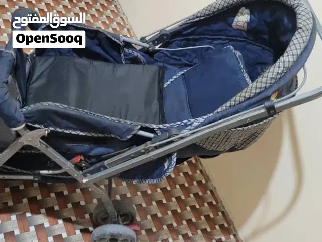 عربية أطفال 4 عجلات قوية (حديد) — مستعملة نظيفة