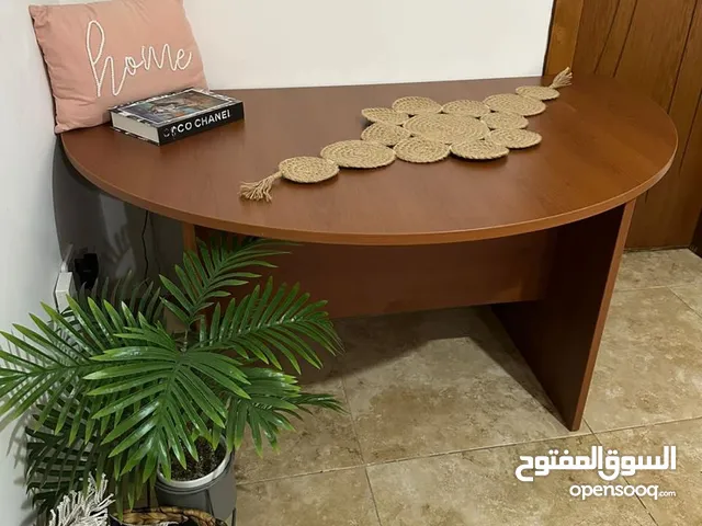 مكتب جوايكو بحالة الجديد