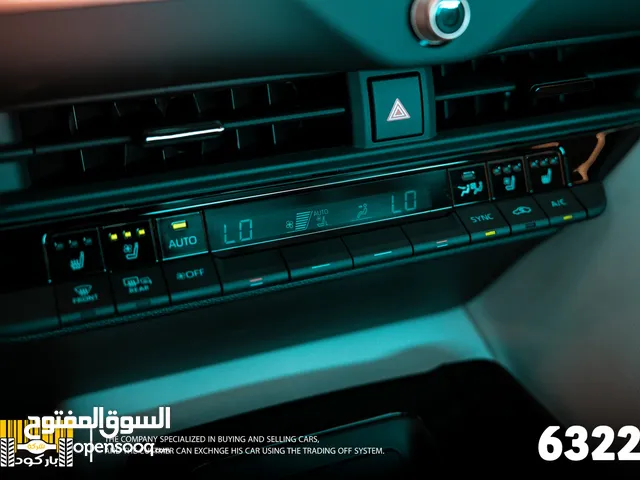 تويوتا كراون هايبرد موديل 2025 شركة باركود لتجارة السيارات