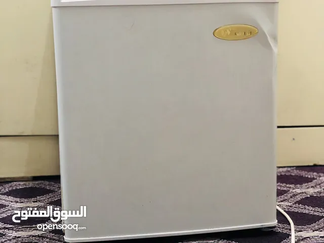 Small refrigerator for sale Wansa used للبيع ثلاجة صغيرة مستعمل