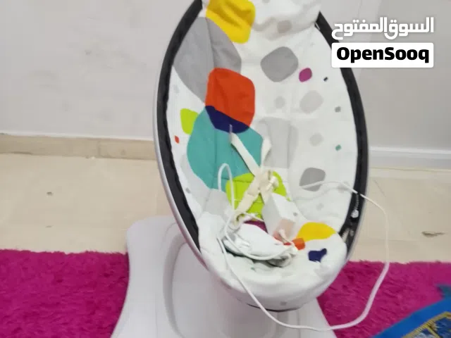 سرير متحرك للاطفال