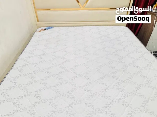 Bed with Mettress