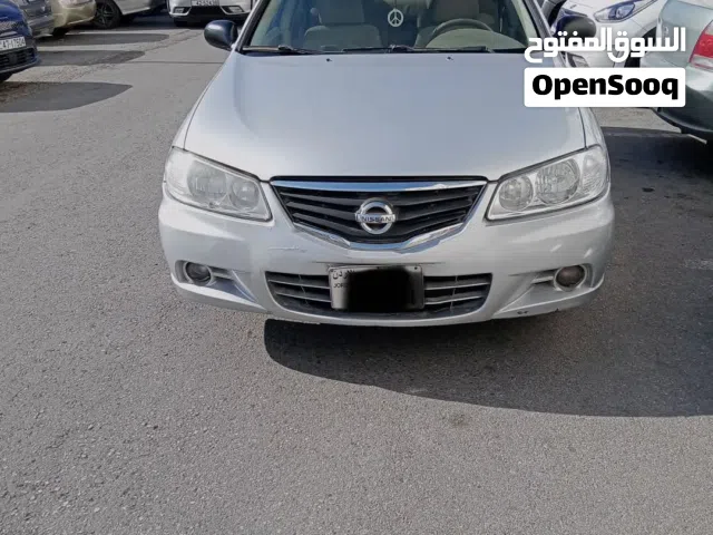 2010 نيسان صني SL