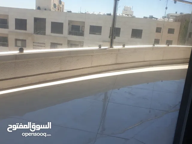 طابق اخير مع روف دوبلكس فاخر لم يسكن لقطه وبسعر مغري جدا عرض خاص أرقى مناطق خلدا وام السماق