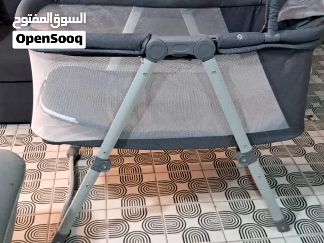 سرير أطفال جديد