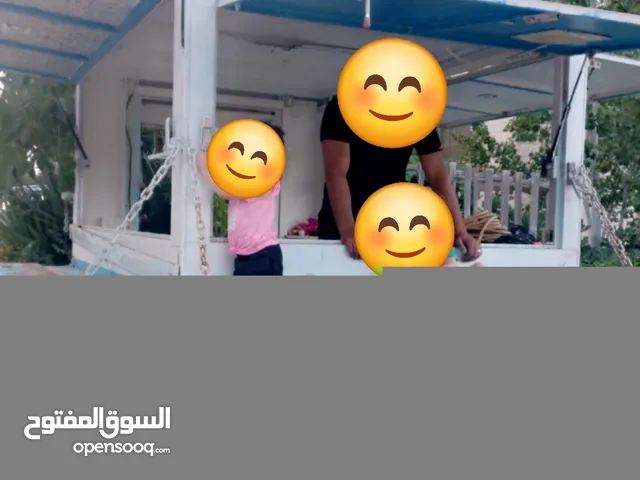 مقطورة طعام للبيع