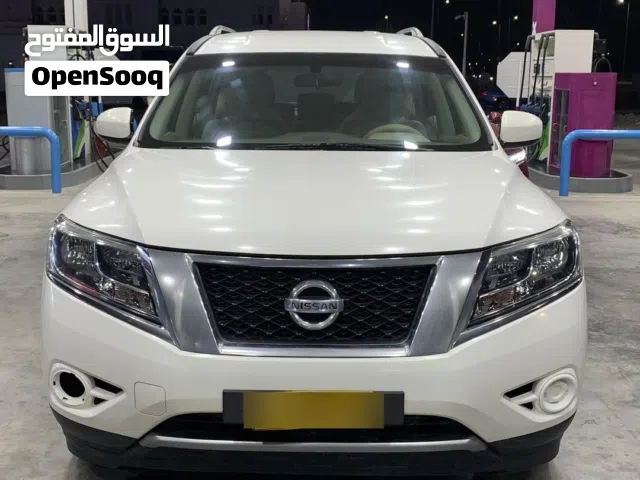 نيسان باثفايندر 2013 للبيع