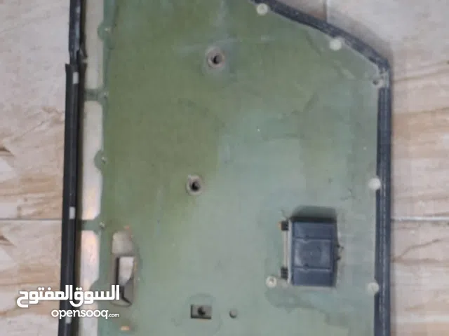 قطع مرسيدس لف E200 بحالة جيدا جدا للبيع باسعار مناسبة