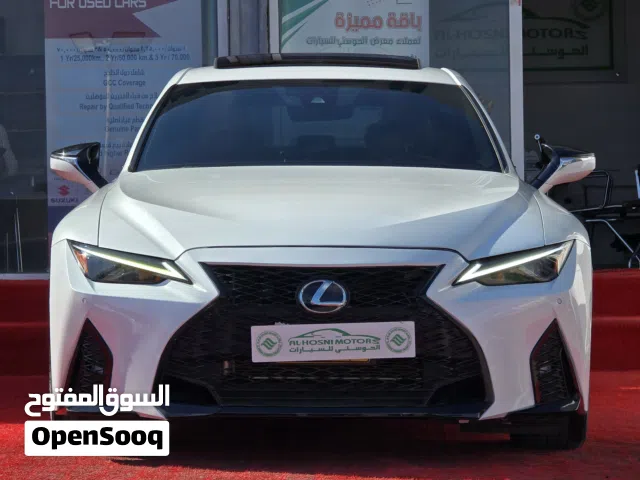 لكزس is300 2021 V6 الفل مواصفات بحادث بسيط وممشى 30 الف فقط تسجيل جديد داخلية وكالة والسعر+السرفس..