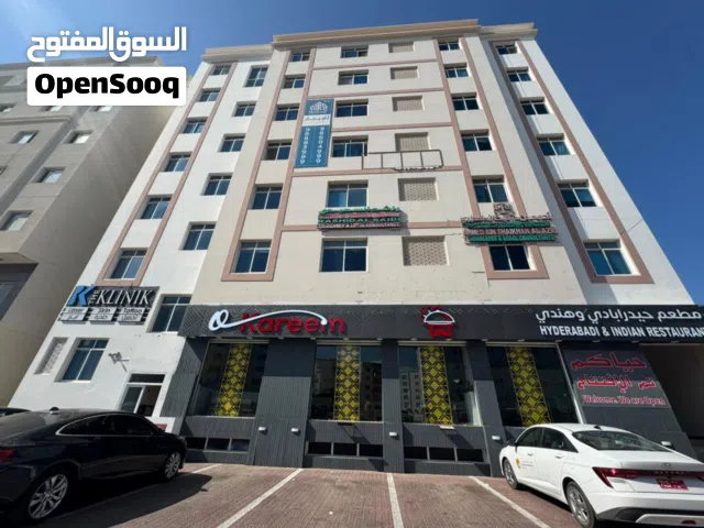 شقة مميزة للإيجار في بوشر – مناسبة للعائلات (3 غرف)