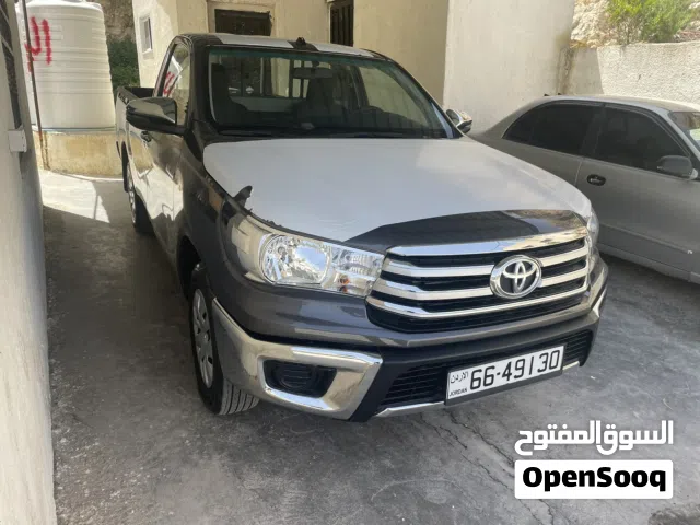 2024 Toyota Hilux GLX