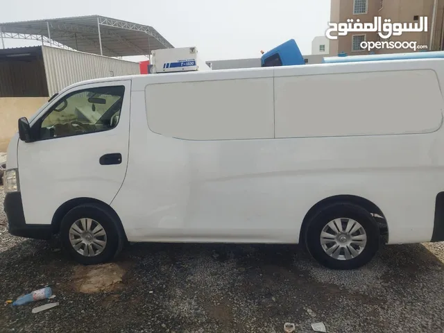 Used Nissan Urvan in Al Dakhiliya