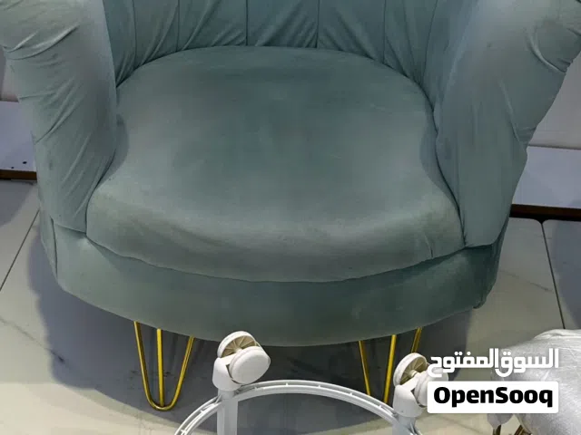 كرسي بدكير كامل عدد 3 السعر لكل كرسي مع المغسله و الطابوريه 150 سعرهم كلهم 450