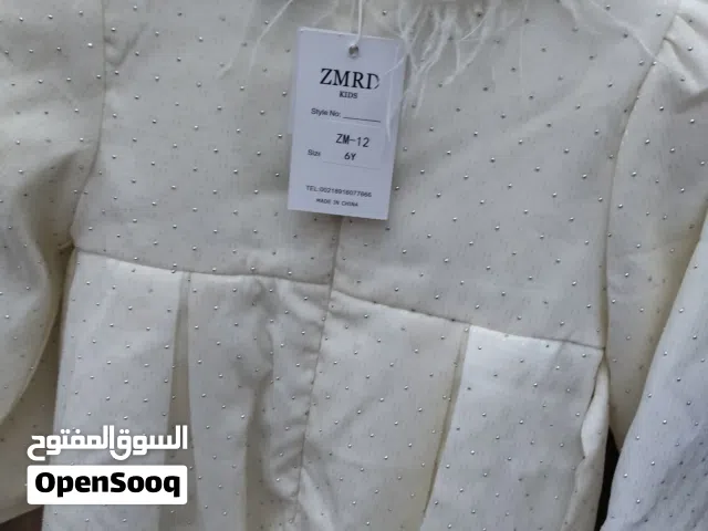 فستان عيد خامة ممتازة جدا ملبوس مرة وحدة قاعد جديد جديد و بنصف سعره في المحلات