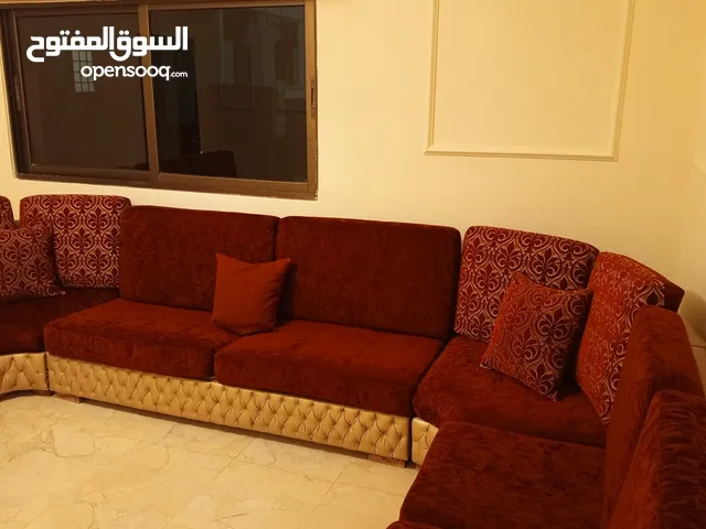 غرفة جلوس مستعملة