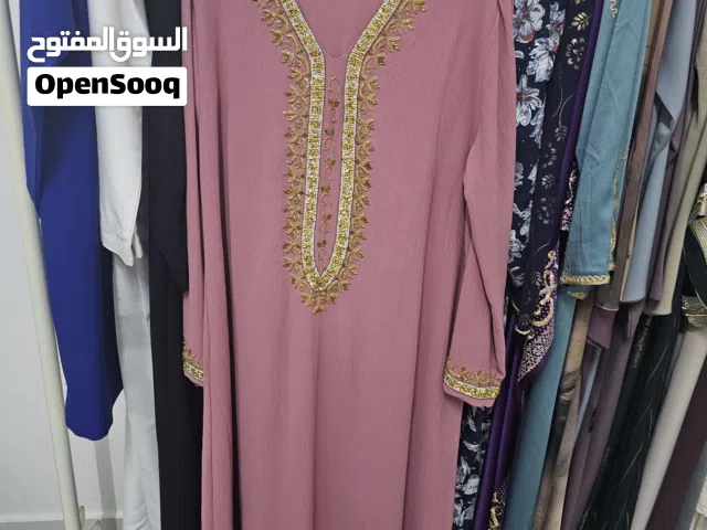جلابيات للبيع 10 ريال لكل لبسة  محتارة انظري للاعلان واختاري للعيد بأقل الأسعار
