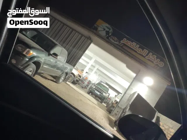ورشة سمكرة وزواق للايجار ورشفانة الحشان جاهزة كاملة بعدتها مجهزة بالكامل تجهيز ممتاز جداً معدات اصلي