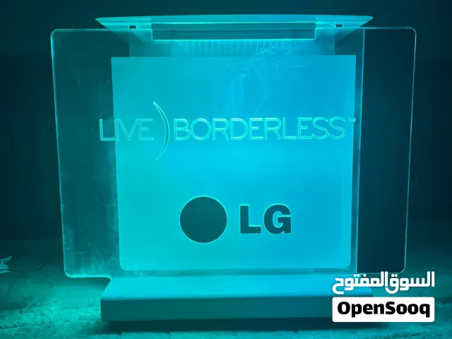 طاوله شاشة ماركة Lg شبه جديدة للبيع