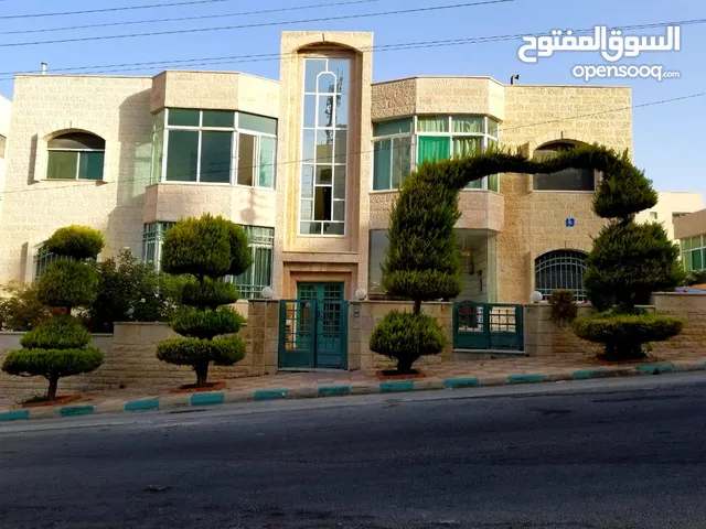 830 m2 More than 6 bedrooms Villa for Sale in Amman Jubaiha