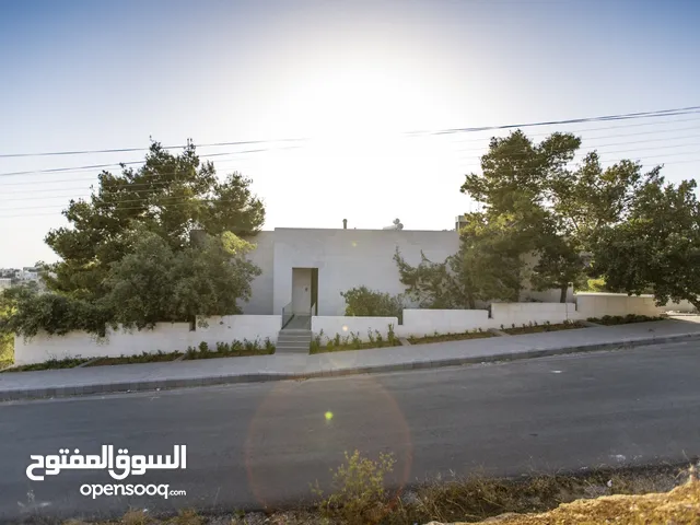 563m2 5 Bedrooms Villa for Sale in Amman Abu Al-Sous