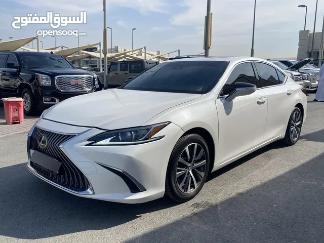 Used Lexus ES in Sharjah