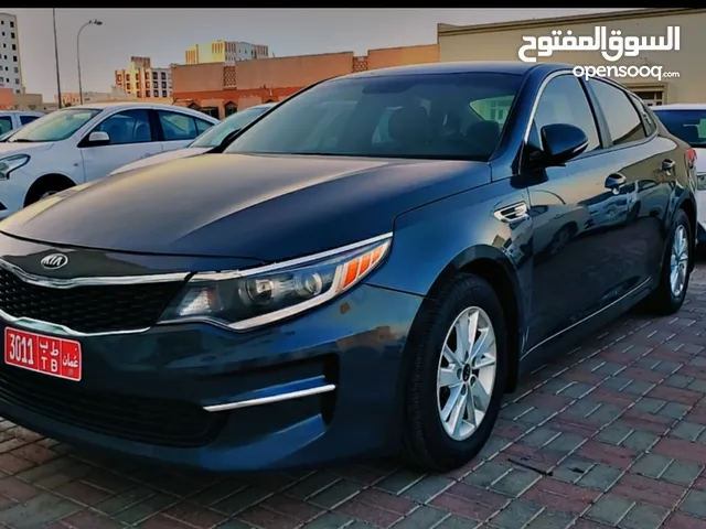 Sedan Kia in Muscat