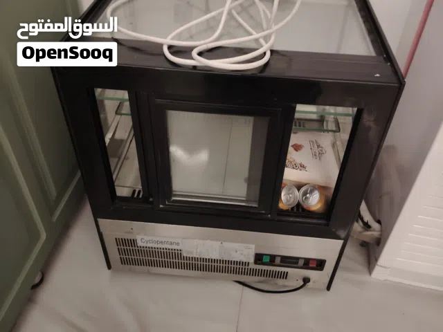 براد وتدفئه عارضة كيك ودفايه