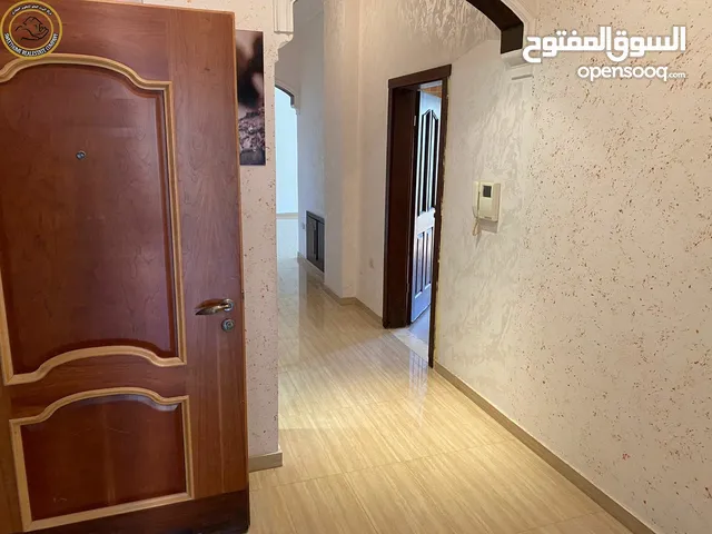 275 m2 4 Bedrooms Apartments for Sale in Amman Deir Ghbar