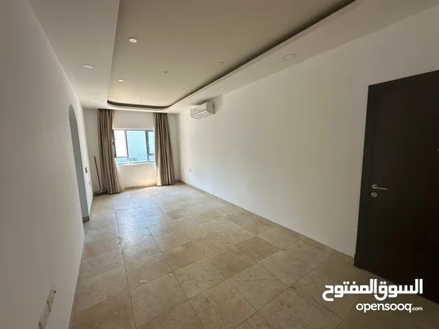 4BHK semifurnished villa in Hidd