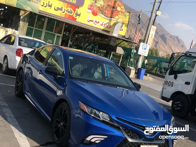 تويوتا كامري للبيع بسعر مناسب