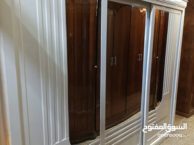 غرفة نوم تفصيل خشب لاتيه 18 زان تفصيل