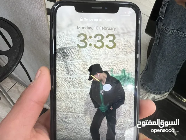 Apple iPhone XR 64 GB in Amman