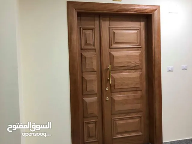 1 m2 4 Bedrooms Apartments for Rent in Tripoli Al-Sabaa