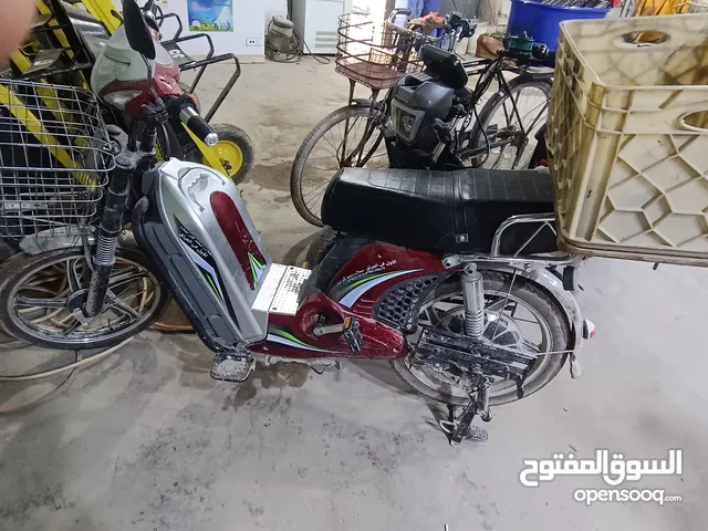 دراجه شحن جديده استعمال شهرين خمس بطاريات