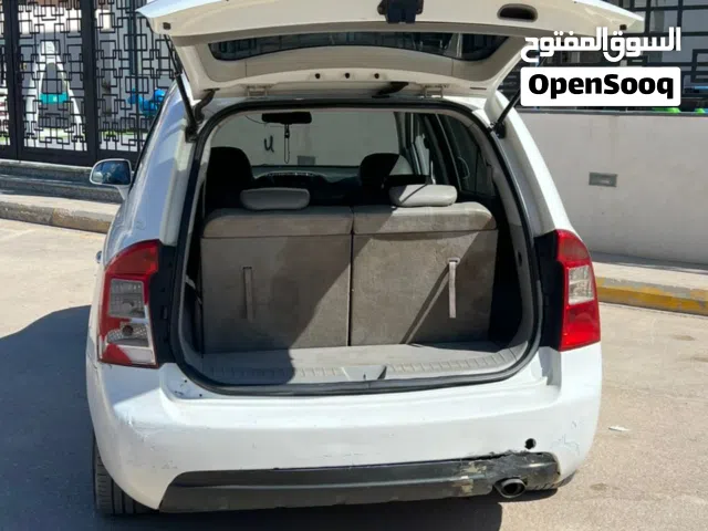 2008 كيا كارينز X-Line