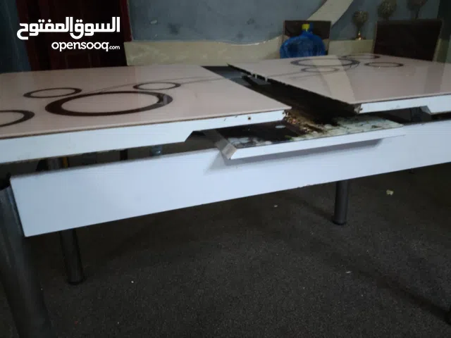 طاوله سكوريت مع كرسي عدد 2 لون بني