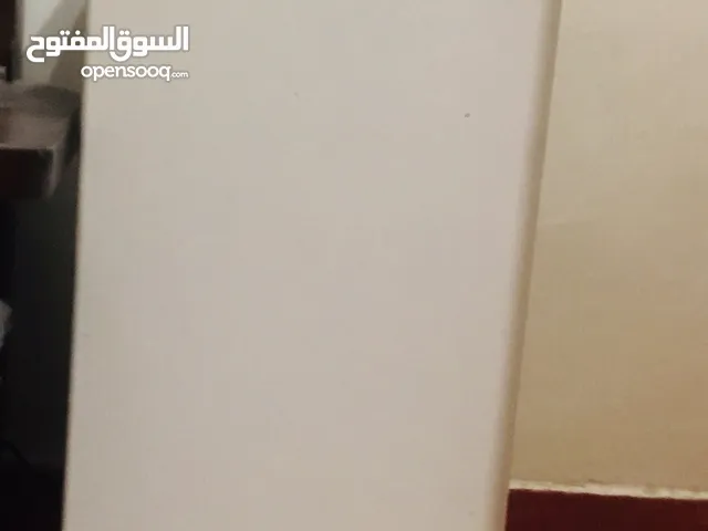 ثلاجه فريش استعمل خفيف ثلاث اشهر فقط