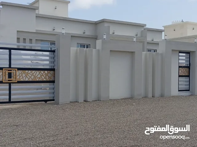 213 m2 More than 6 bedrooms Townhouse for Sale in Al Batinah Al Khaboura