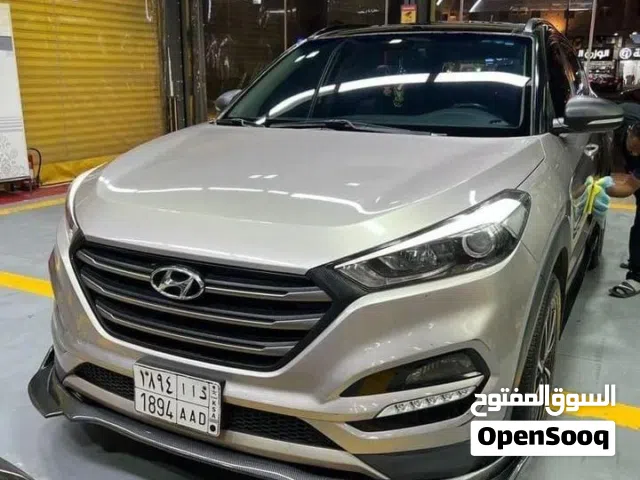 هيونداي توسان 2017 بنزين للبيع متاح كاش اقساط السيارة بحاله الوكالة شرط الفحص خاليه من رش و حوادث