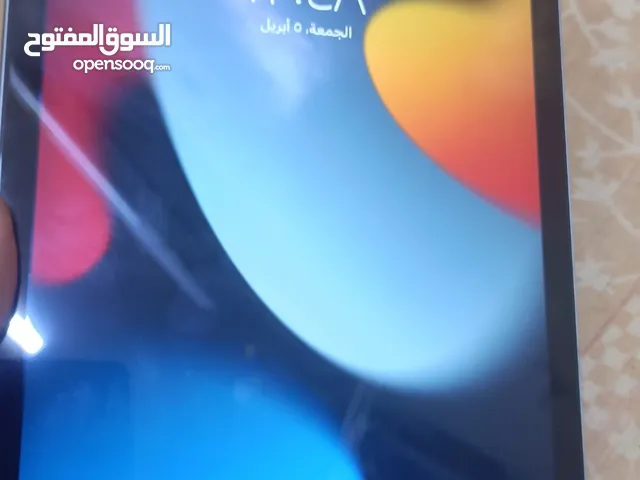 Apple iPhone SE 2 64 GB in Al Sharqiya