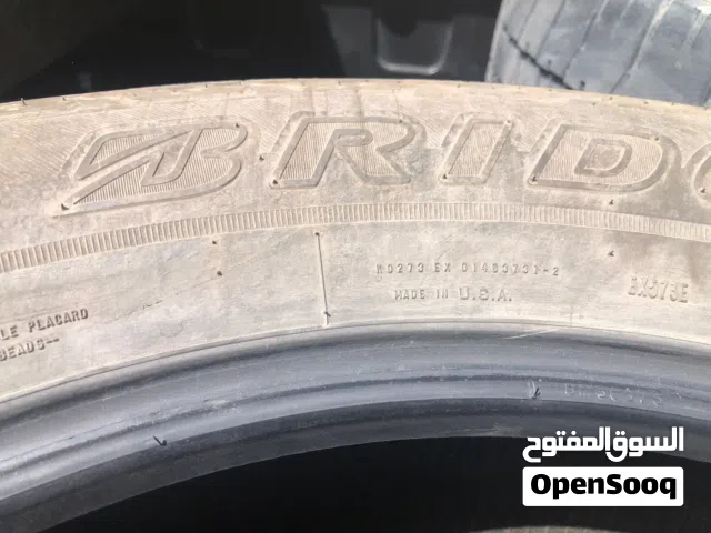 4 اطارات بريجستون بحالة ممتازه 265/60R20