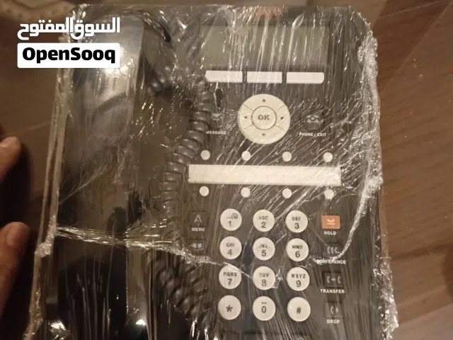 أجهزة هواتف ذكية أرضية نظام أي بي عدد 125 جهاز