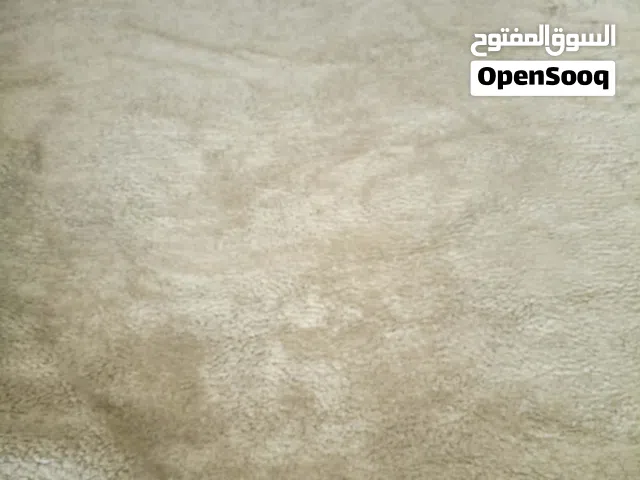 موكيت ملكي سادة