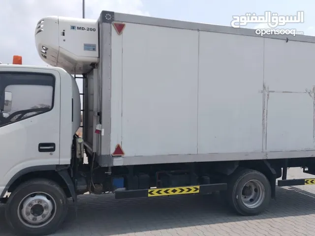 براد حق الإيجار الشهري تواصل جاد