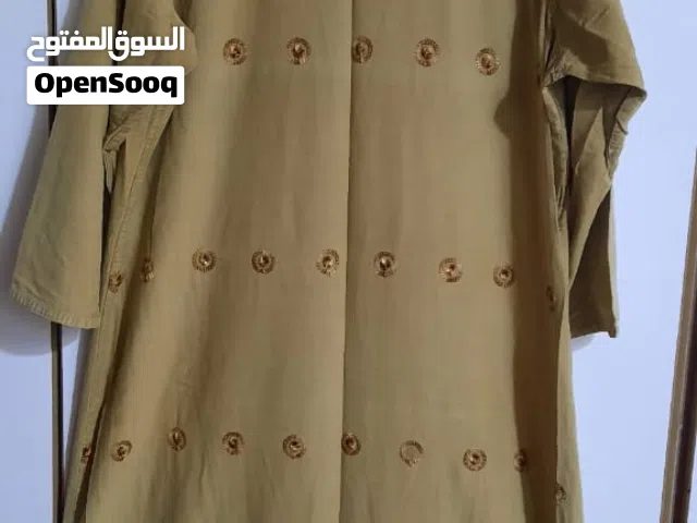 للبيع ملابس ستاتي استعمال بسيط جدااا حالتها افضل واجمل واحسن وانضف من الملابس الجديدة لانها مستوردة.