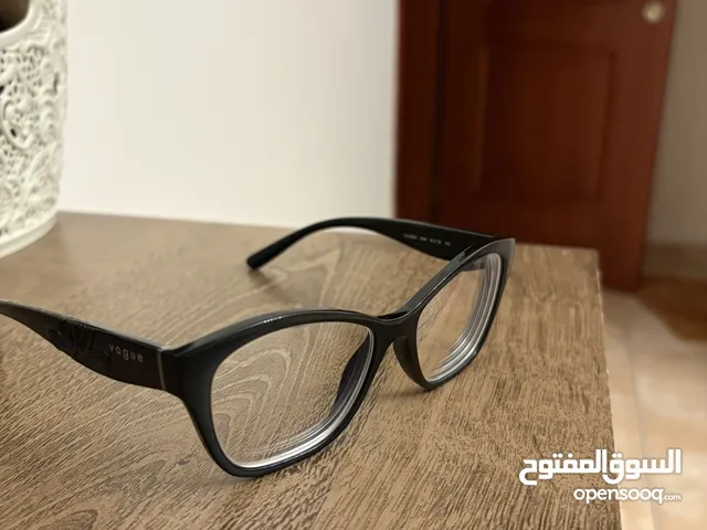 Glasses frame available for 750