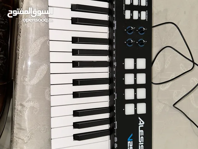 Alesis Midi Keyboard V25 Mkii