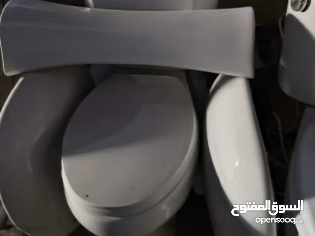 تواليت عدد 2 + مغسله عدد ثلاث بحاله ممتازه